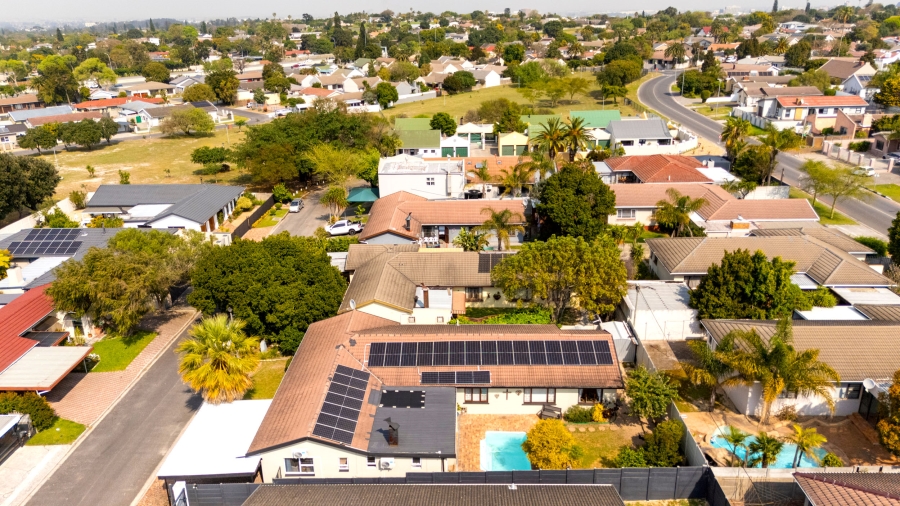 4 Bedroom Property for Sale in Stellenridge Western Cape